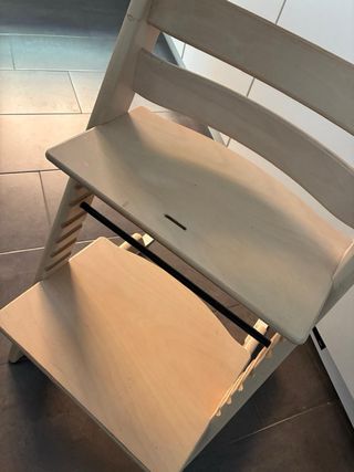 Trona Stokke tripp trapp roble natural can cogín