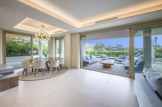 Dúplex en alquiler en Lomas de Marbella Club - Puente Romano en Marbella