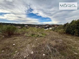 Terreno en venta en Los Cigarrales-La Bastida en Toledo