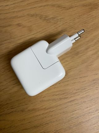Cargador Apple 10W
