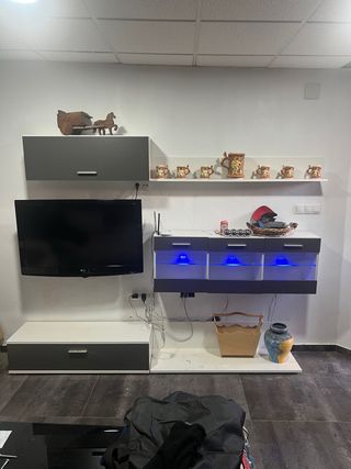 Mueble TV salón comedor + TV