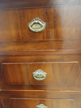 Cajonera de madera para restaurar