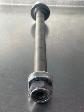 Eje Rueda Trasera BMW G310R 2017