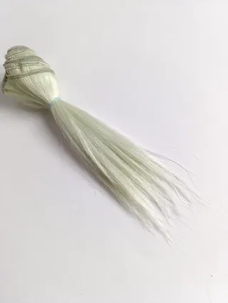 Capelli verde chiaro per bambole, lisci naturale