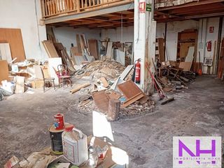 Nave industrial en venta en Zona Llombai en Burriana