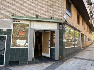 Local comercial en venta en La Paz en Zaragoza