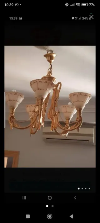 Lámpara colgante dorada y beige