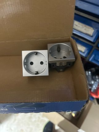 Base Enchufe Niessen Zenit