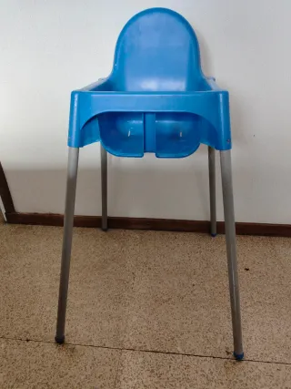 Trona Ikea azul