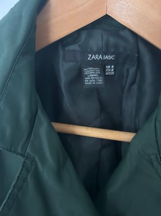 Chaqueta Zara verde
