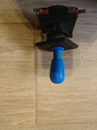 Joystick y botones arcade