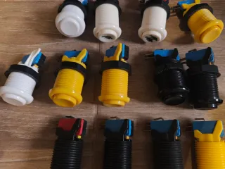 Joystick y botones arcade