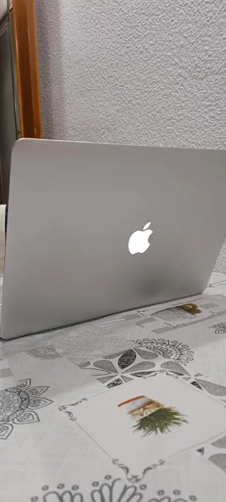 MacBook Pro 15 Plata i7 2.2ghz SSD 512 16gb ram