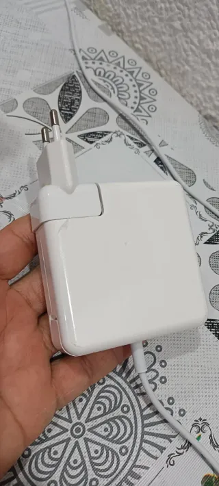 MacBook Pro 15 Plata i7 2.2ghz SSD 512 16gb ram