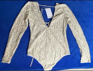 Body encaje Zara beige manga larga