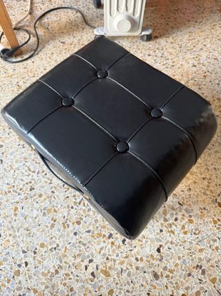 Reposapiés vintage piel negro