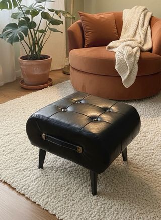 Reposapiés vintage piel negro