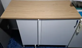 Mueble de cocina madera y blanca