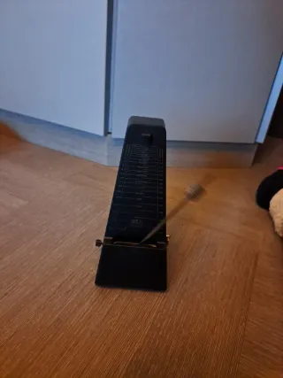 Metrónomo SOLO negro