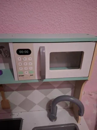 Cocinita de madera infantil