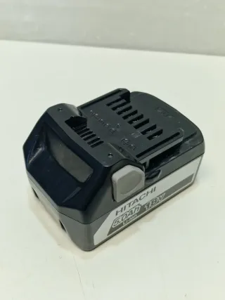 Taladro Hitachi DV 18DBSL con maletín