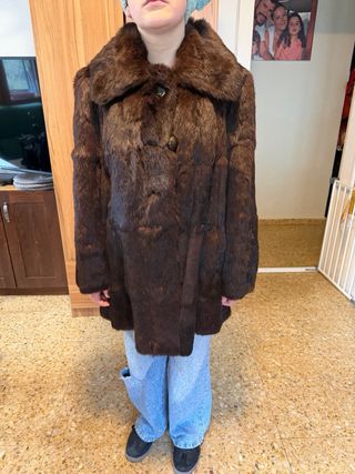 Chaqueta de piel marrón