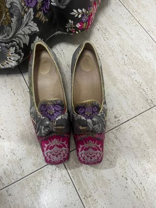 Traje de Fallera falda gris y corpiño blanco