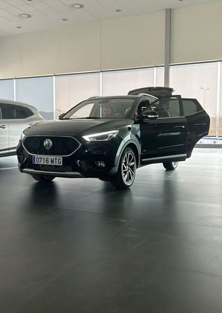 MG ZS 2024. SUV FAMILIAR CON TECHO SOLAR.