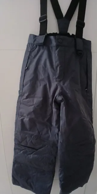 Pantalón de esquí niño con tirantes. 122-126 cm.
