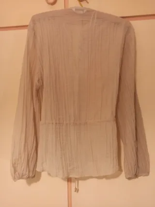 Camisa Zara efecto arrugado beige