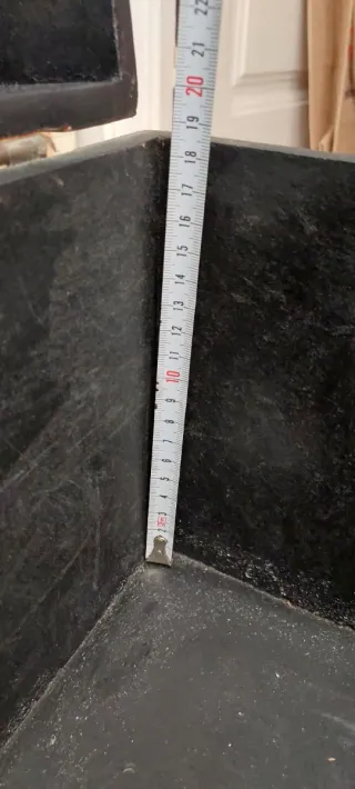 Baúl decorativo marrón y granate