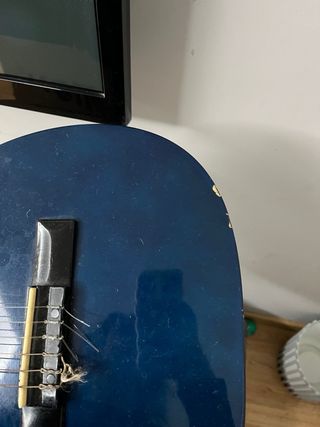 Guitarra azul para niños de hasta 10 años aprox