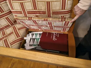 Conjunto cocina: Rinconera, mesa y 4 sillas