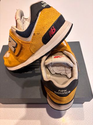 New Balance Giallo Senape Misura 32