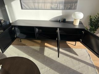 Mueble TV negro moderno