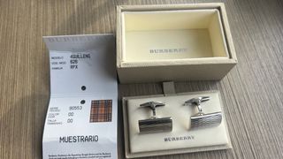 Gemelos Burberry Plata Grabados