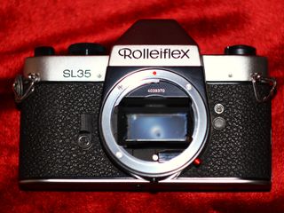 Cuerpo de cámara analógica Rolleiflex SL35