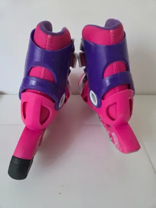 Patines en línea infantiles rosas y morados