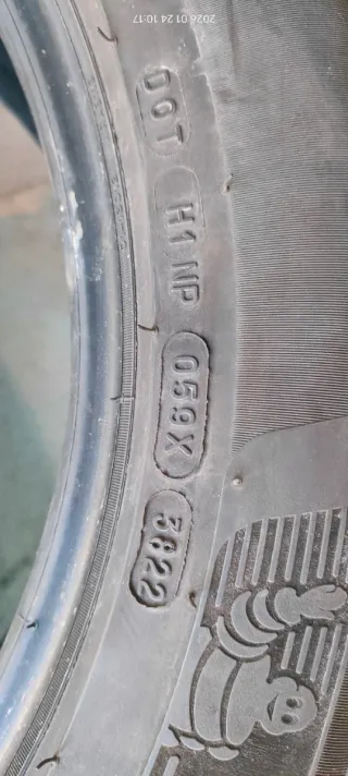 Michelin 235/50 R18 02 Neumáticos