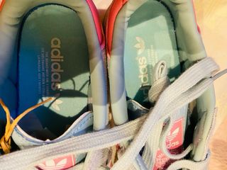 Adidas Samba Azul-Verde y rosa. Talla 39