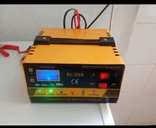 Cargador Batería Coche Moto Tractor 12/24V