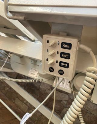 Cama Hospitalaria Articulada Eléctrica