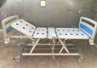 Cama Hospitalaria Articulada Eléctrica