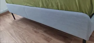 Estructura de cama SLATTUM gris y verde