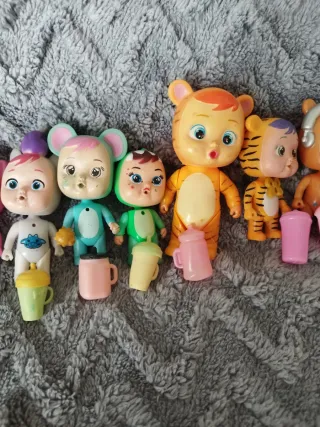 Lote de muñecos llorones