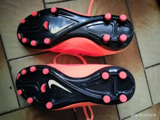 Zapatillas de fútbol multicolor