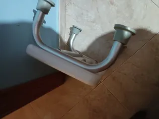 Taburete metálico y plástico