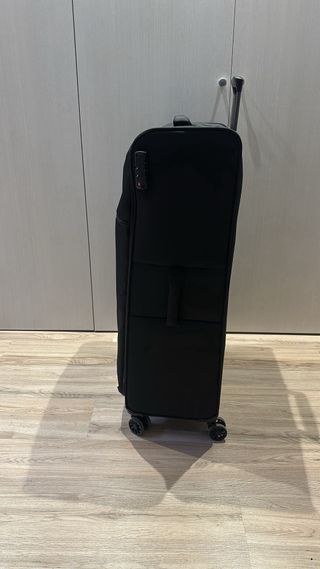 Maleta de viaje negra