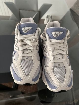 Zapatillas New Balance 9060 Beige y Azul