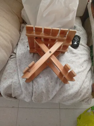 Taburete plegable cuadrado de madera